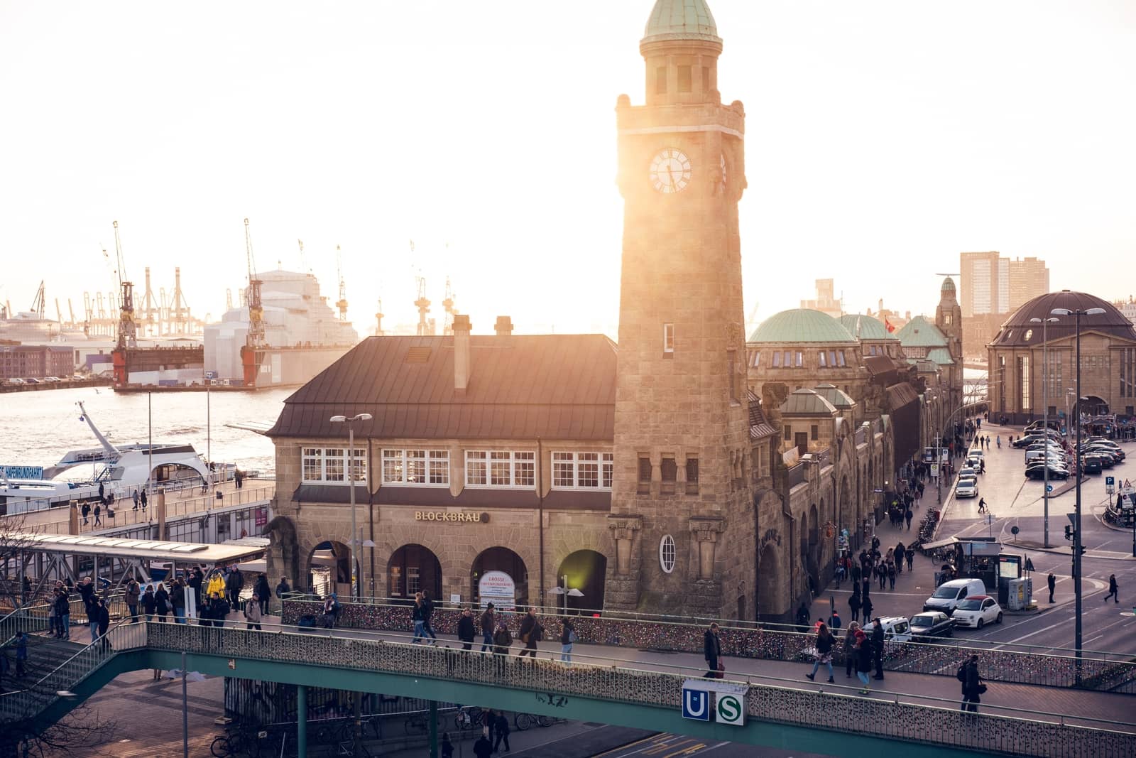 Urlaub in Hamburg: Die besten Tipps für euren Urlaub  SIXT Magazine